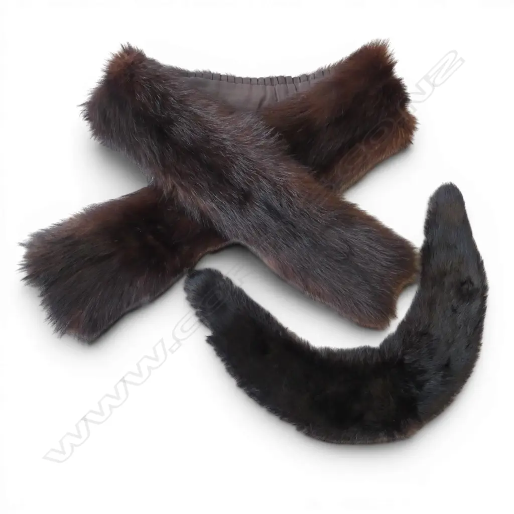 FUR STOLE + COLLAR Image 1++
