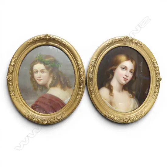 2 VINTAGE OIL PORTRAITS on glass? IN OVAL FRAMES one faults H.58mm **SPLIT??**