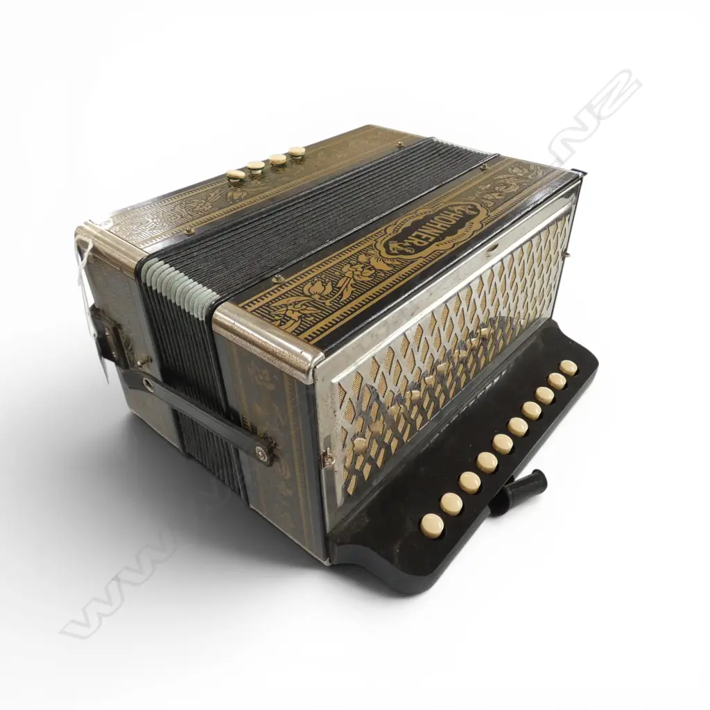 VINTAGE ACCORDION  Image 1++