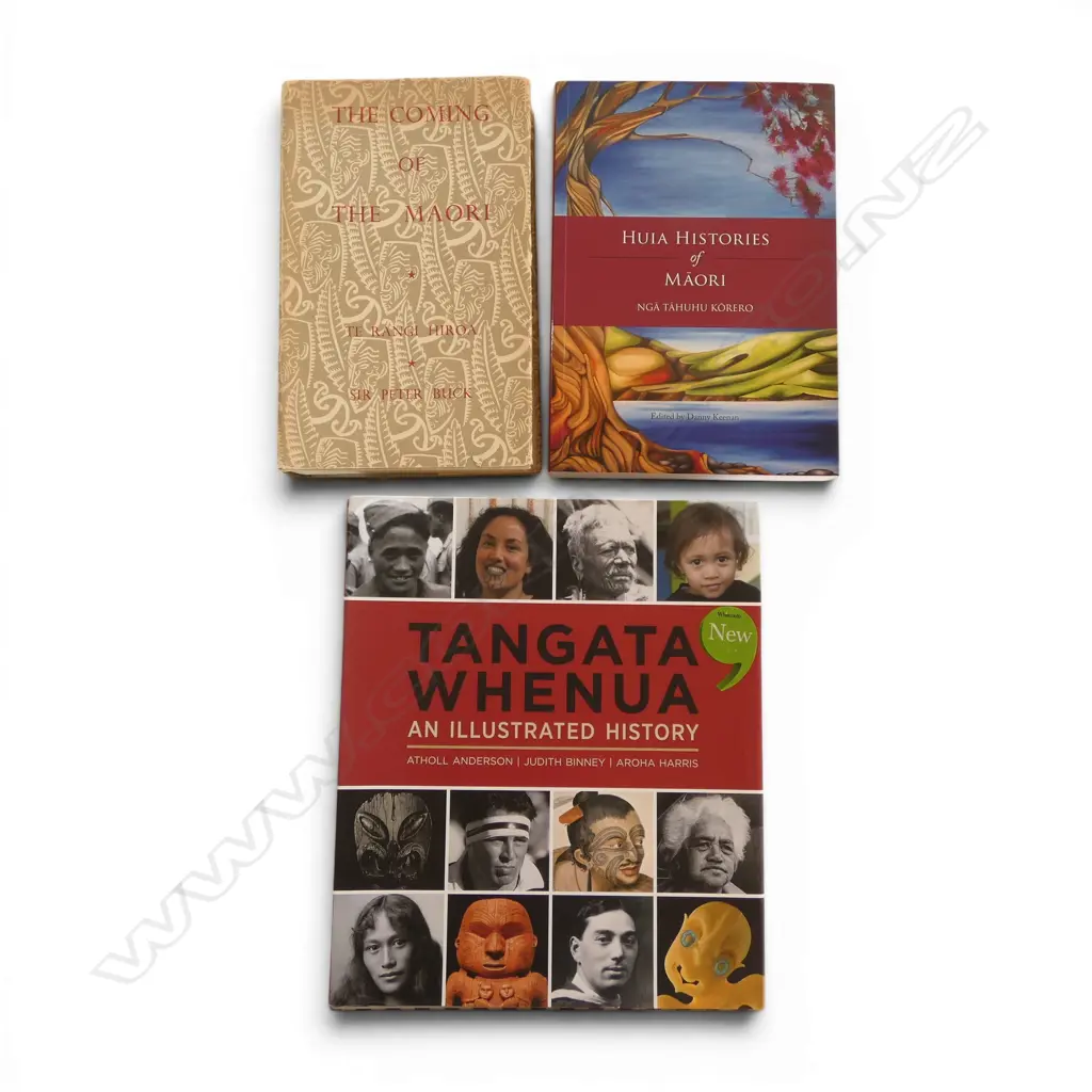 3 MAORI HISTORY REFERENCE BOOKS; HUIA HISTORIES, TANGATA WHENUA & THE COMING OF THE MAORI Image 1++