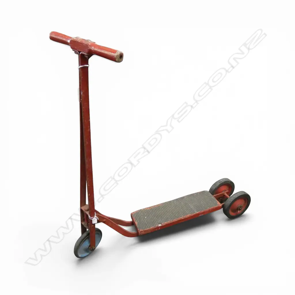 VINTAGE 3 WHEEL SCOOTER H.660mm Image 1++