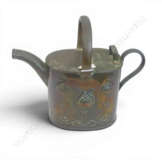 ARTS & CRAFTS COPPER WATERING CAN H.260mm