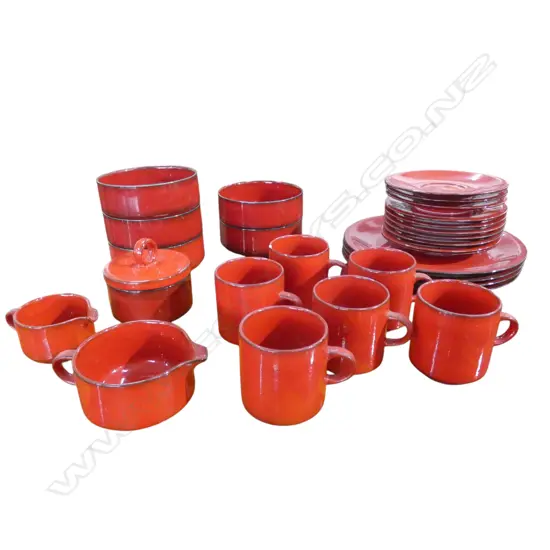 28 PCES VILLEROY & BOCH GRANADA PATTERN CHINA one cup with chip