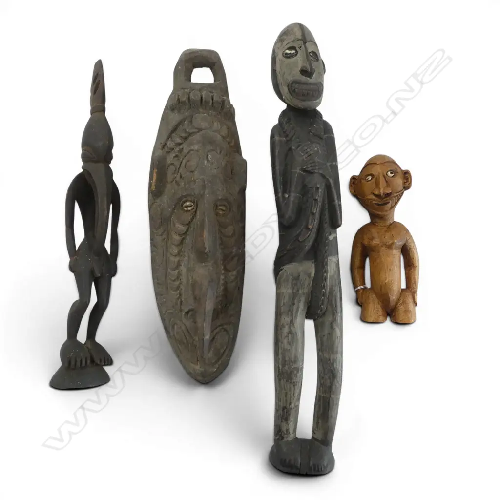 4 CARVED WOODEN TRIBAL PIECES; 3 FIGURES H.580mm + MASK Image 1++