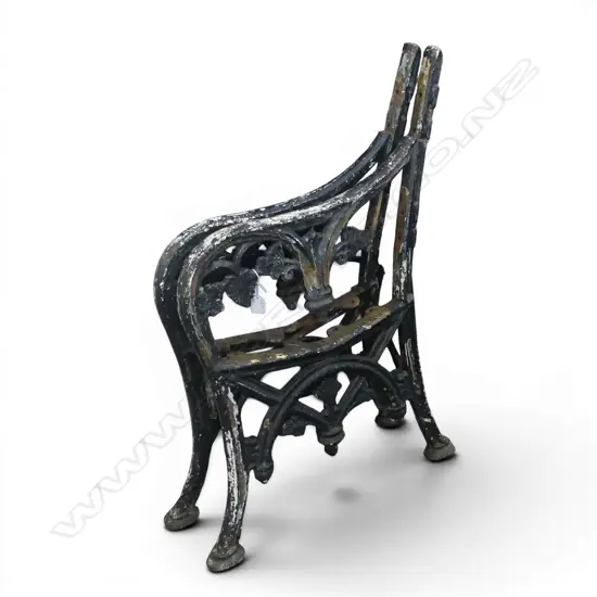 PR CAST IRON BENCH ENDS H.840mm