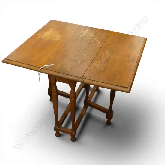 SMALL OAK DROP SIDE TABLE H.520mm