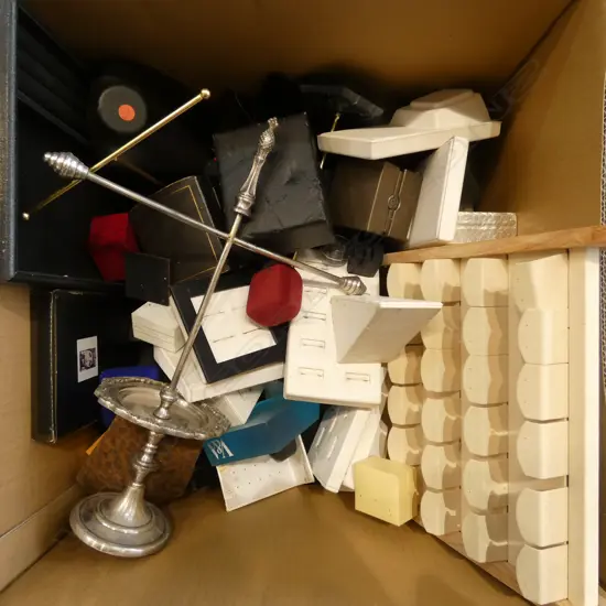 ASST. JEWELLERY BOXES & DISPLAYS