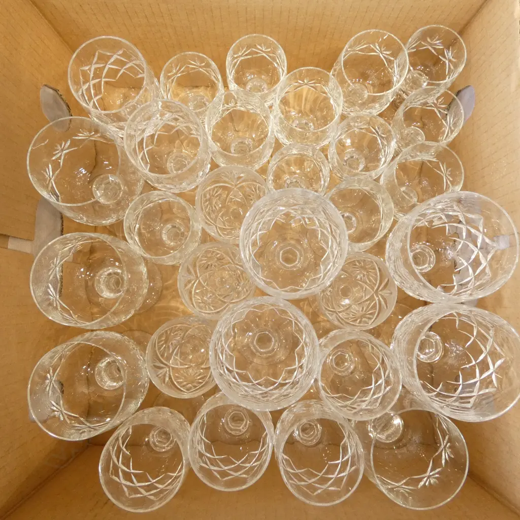 QTY ASST. CUT CRYSTAL GLASSES Image 1++