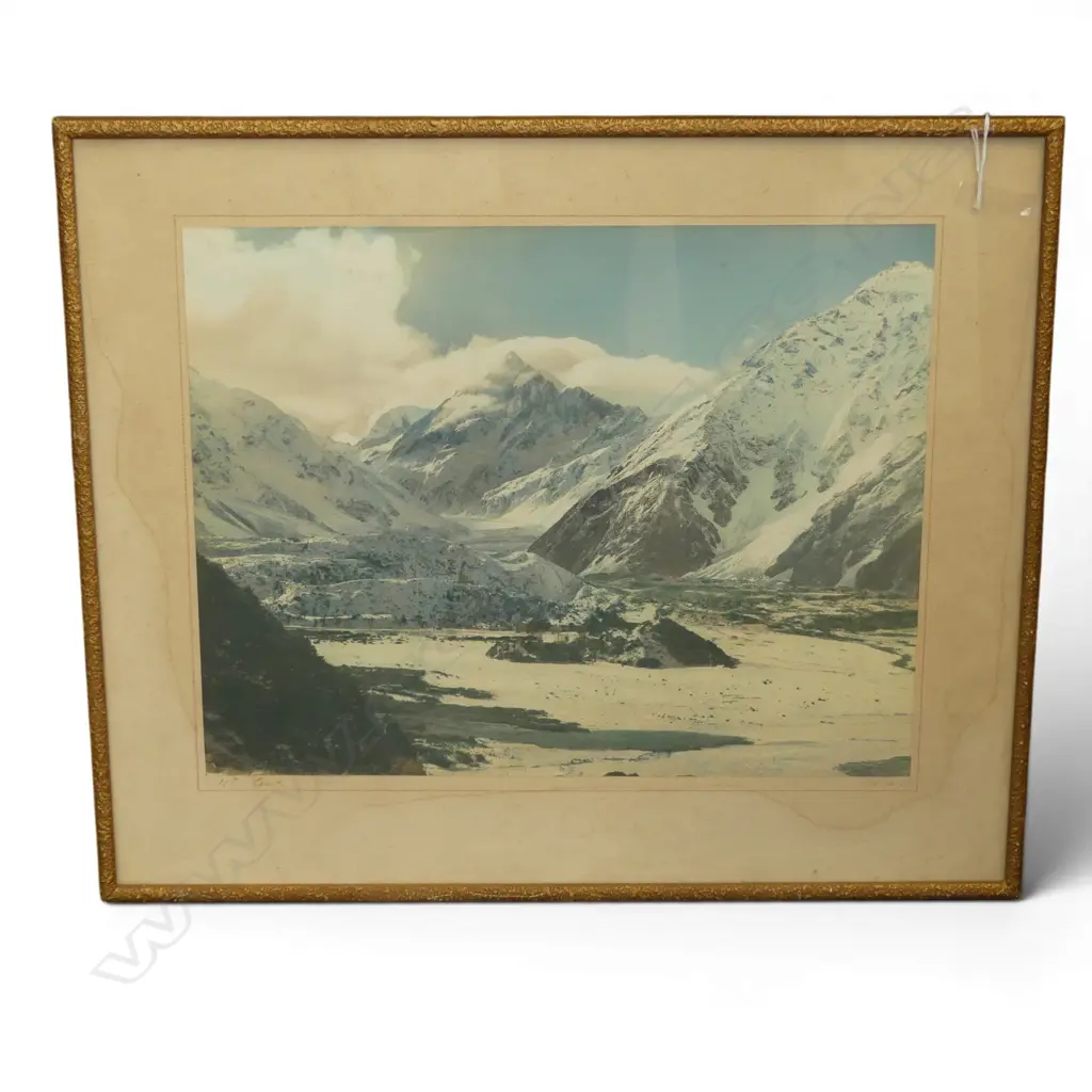 WHITES AVIATION 'MT COOK' 295x370mm Image 1++