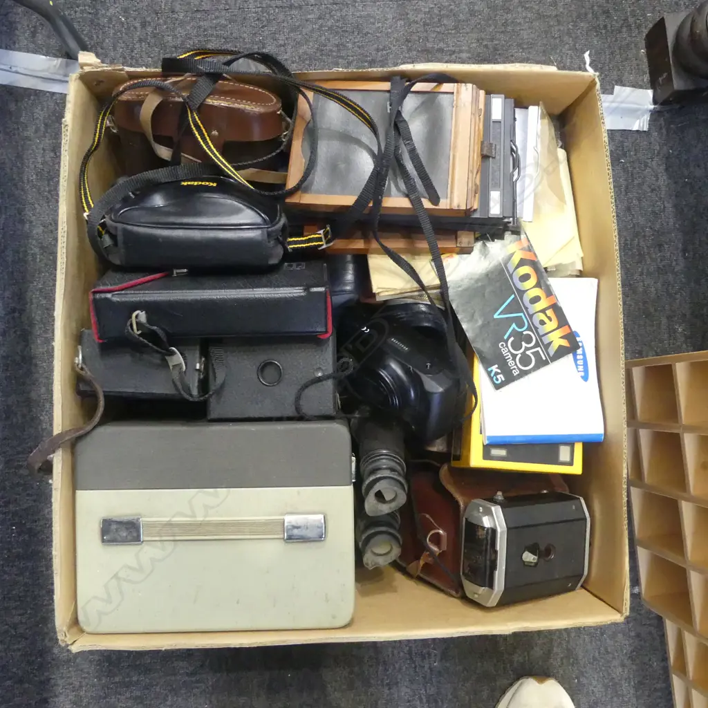 ASST. CAMERA GEAR INCL. KODAK BROWNIE 8 ETC Image 1++