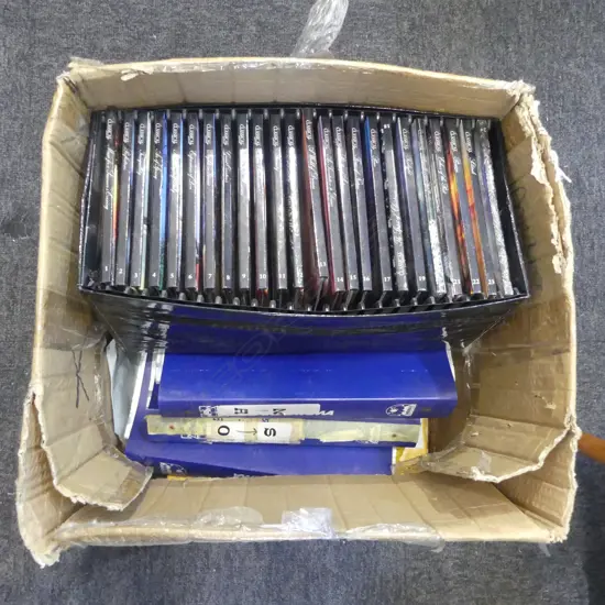 BOX OF ASST. MUSIC SHEETS & SET OF CLASSICAL CDs FAULTS