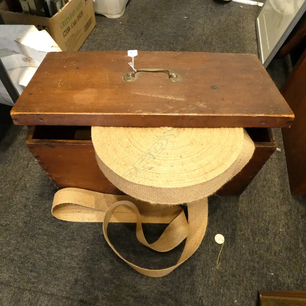 WOODEN BOX W.535mm + ROLL OF JUTE WEBBING Image 1++
