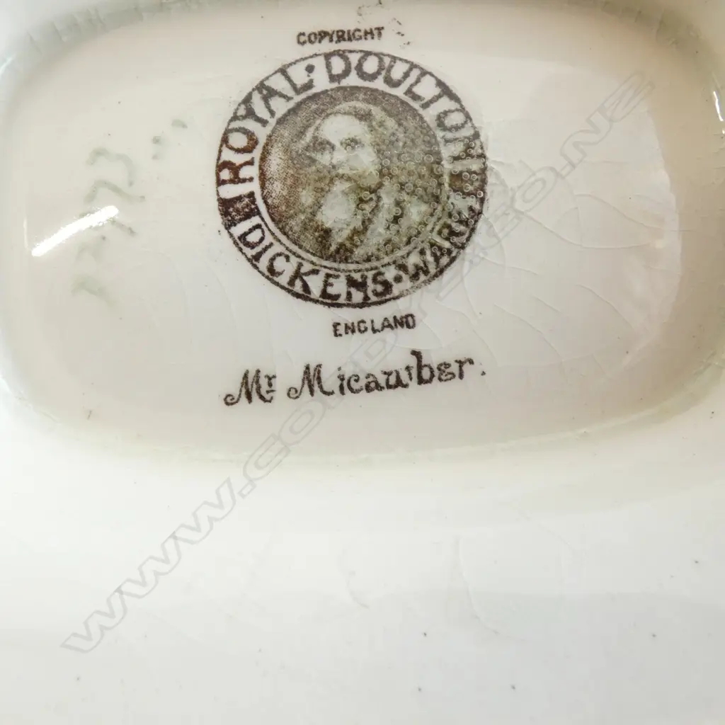 3 PCS ROYAL DOULTON DICKENS WARE, VASE, DISH & TRIVET  Image 1++