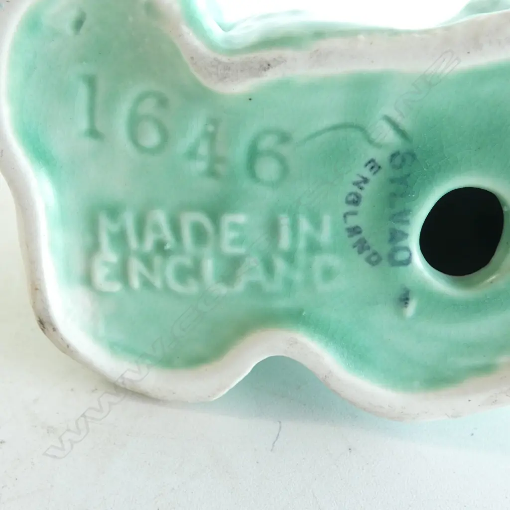 2 PCS SLYVAC; PLAYING PUPPY #1646, H.75x110mm & YELLOW 'CRAZY CAT' #25, H.130mm Image 1++