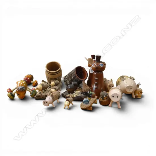 COLLECTION OF ASST. WOODEN PCES Incl. PIG FAMILY etc