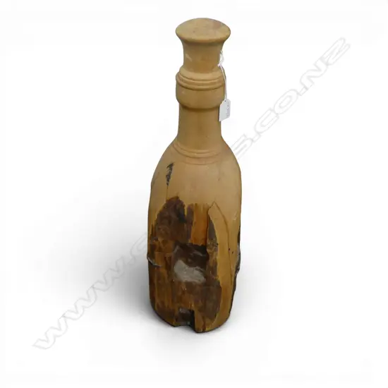 NZ TOTARA FENCE POST BOTTLE H.680mm