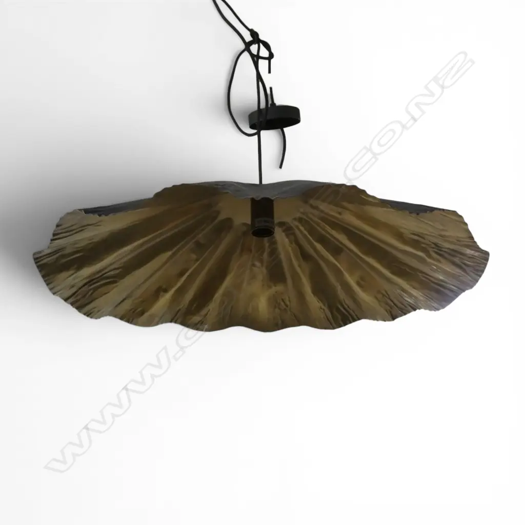 MODERN CRIMPED METAL PENDANT LIGHT 680mm dia Image 1++