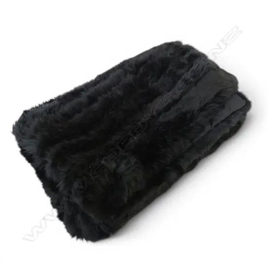 BOWRON BLACK SHEEPSKIN THROW 1460x1780mm