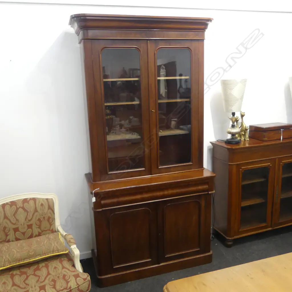 VICTORIAN MAHOGANY BOOKCASE CABINET Image 1++