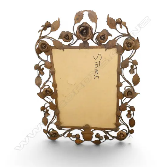 FLORAL METAL FRAME 800x550mm
