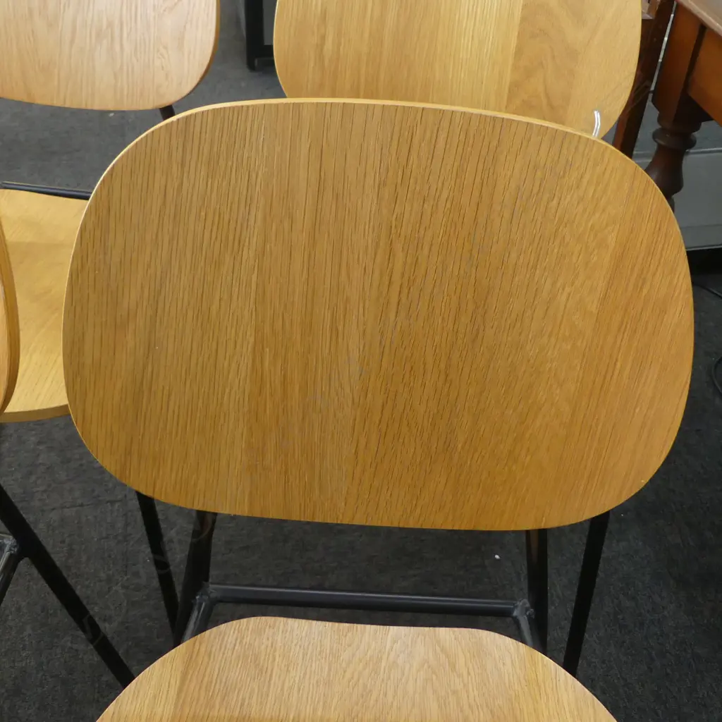 SET OF 4 MODERN STACKING CHAIRS H.830mm Image 1++