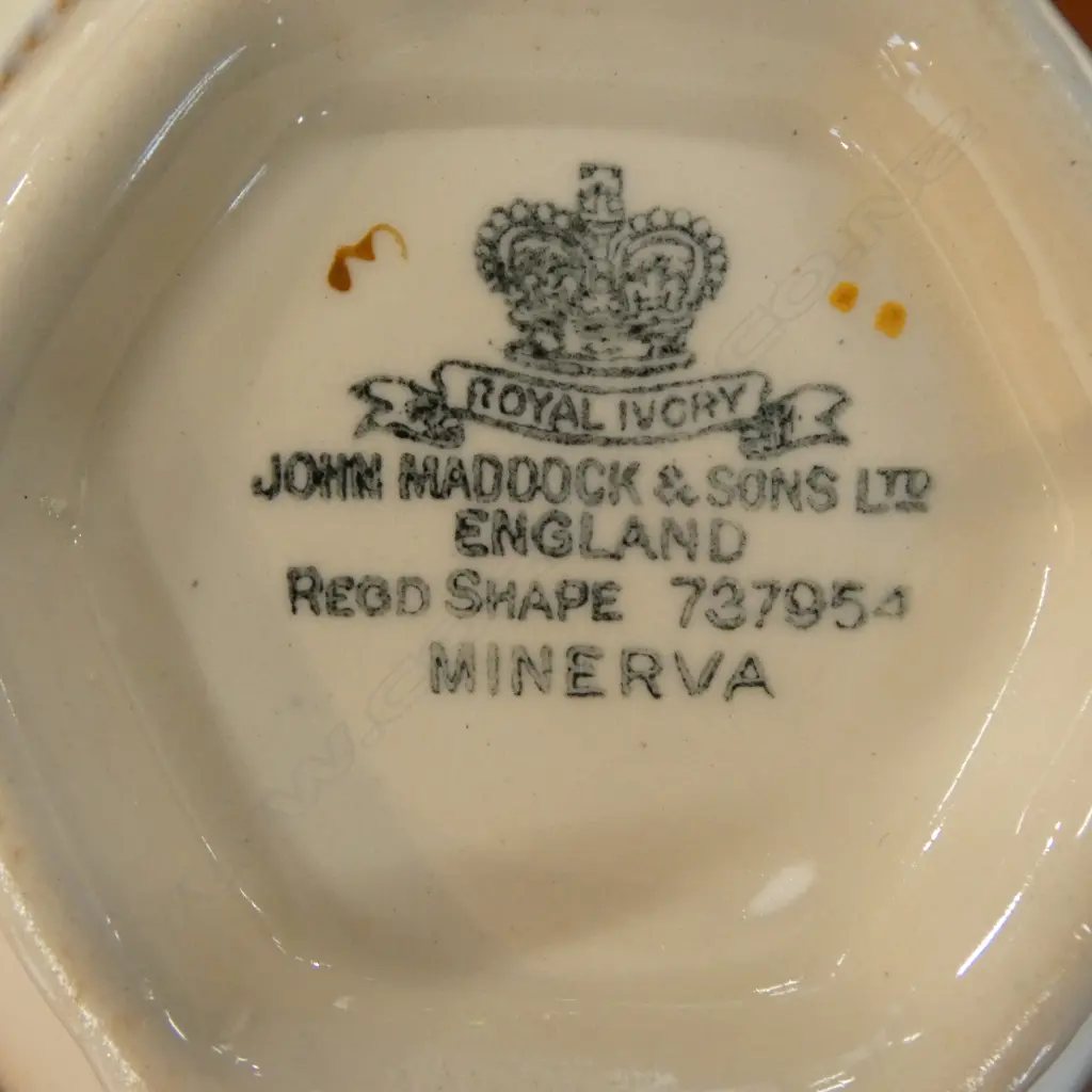 JOHN MADDOCK & SONS 'MINERVA' DINNER SET Image 1++
