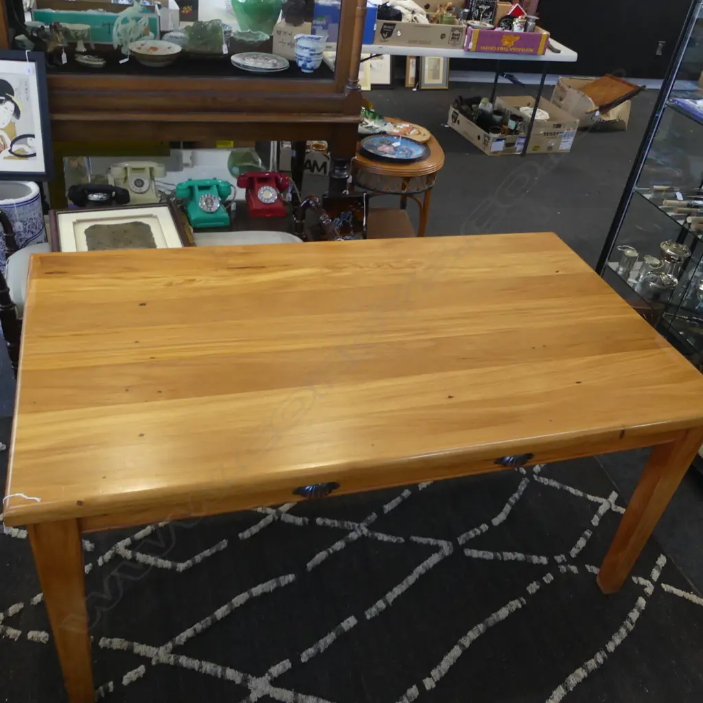 DINING TABLE 1600x900x770mm Image 1++