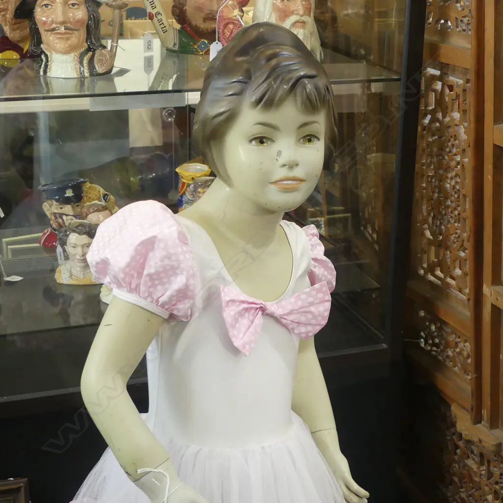 CHILD SHOP DISPLAY MODEL H1130MM Image 1++
