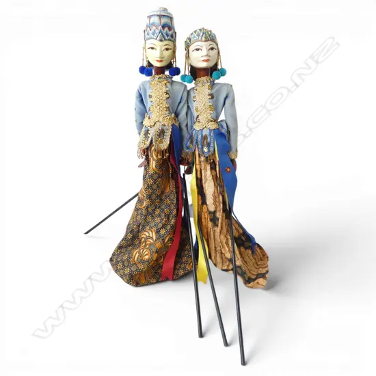2 THAI PUPPETS L.510mm