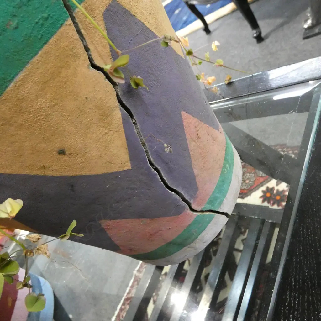 3 HAND MADE PAINTED CONCRETE PLANTERS BY ROSS MICHIE OF KAITAIA (1894-1987) H.220mm FAULTS Image 1++