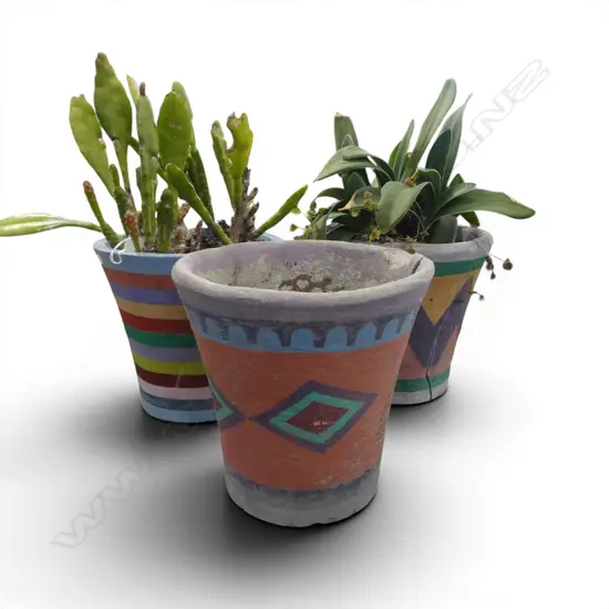 3 HAND MADE PAINTED CONCRETE PLANTERS BY ROSS MICHIE OF KAITAIA (1894-1987) H.220mm FAULTS