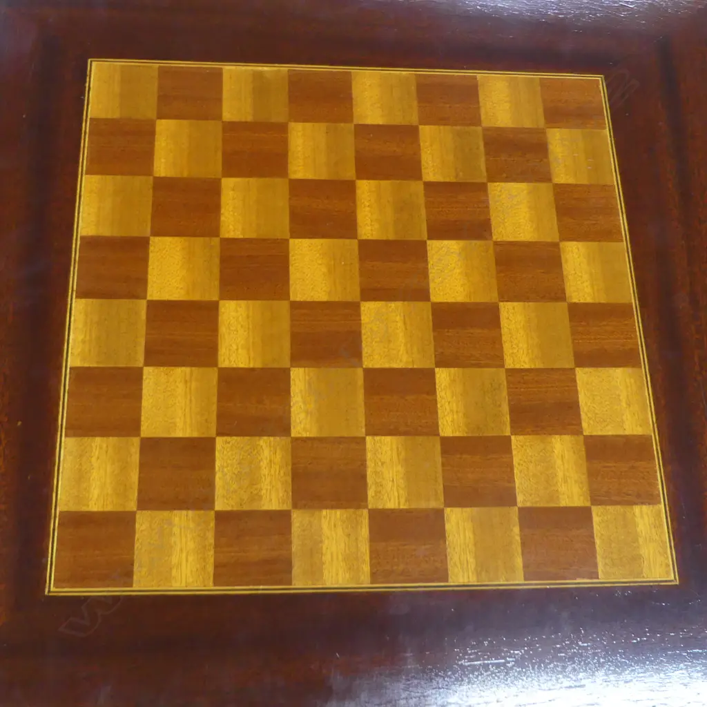 SOFA TABLE w. INSET BACKGAMMON / CHESS BOARD 1000x660x740mm Image 1++