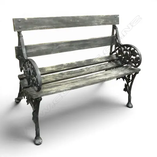 SMALL BENCH, CAST IRON ENDS, FAULTS W.1020mm