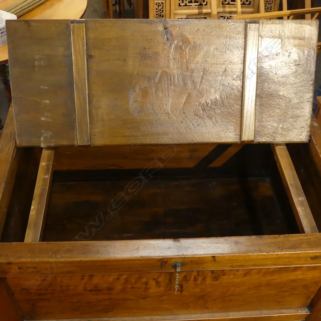 ORIENTAL HARD WOOD CABINET 850x535x1120mm Image 1++