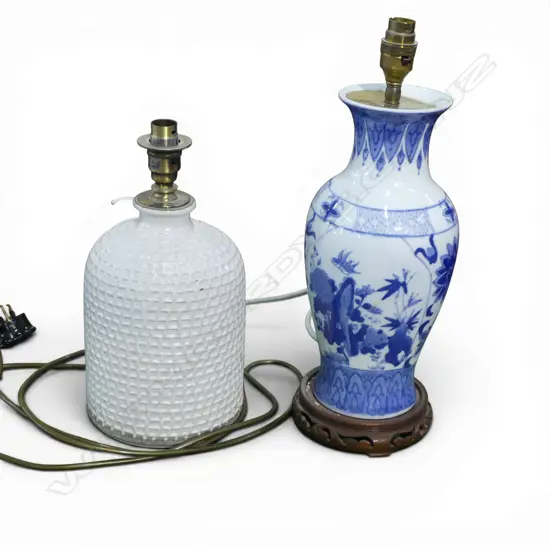 2 TABLE LAMPS; PORCELAIN & POTTERY without shades H.410mm