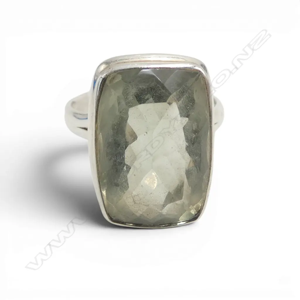 SILVER CUSHION CUT GREEN AMETHYST RING SIZE Q Image 1++