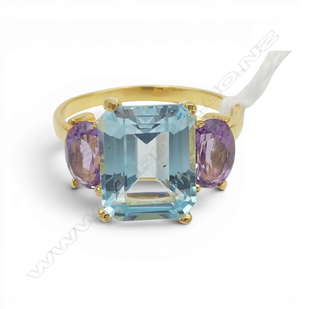 SILVER GILT BLUE TOPAZ AND AMETHYST RING SIZE R1/2 Image 1++