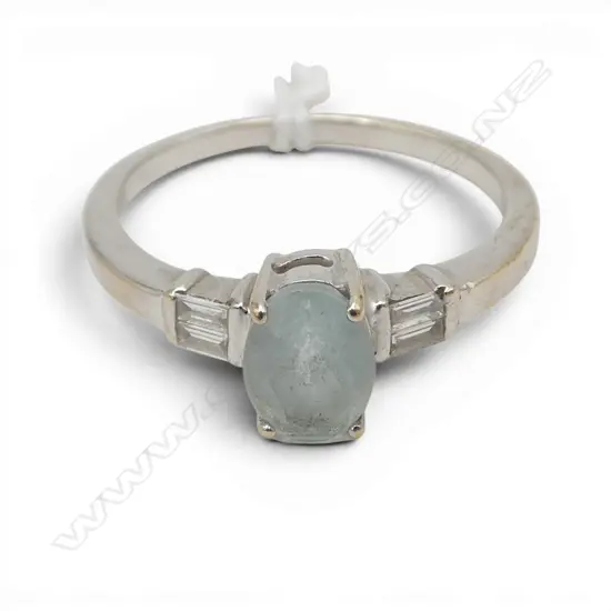 18ct WHITE GOLD AQUAMARINE & DIAMOND RING 2.95gms purchased Sri Lanka 2010 SIZE O