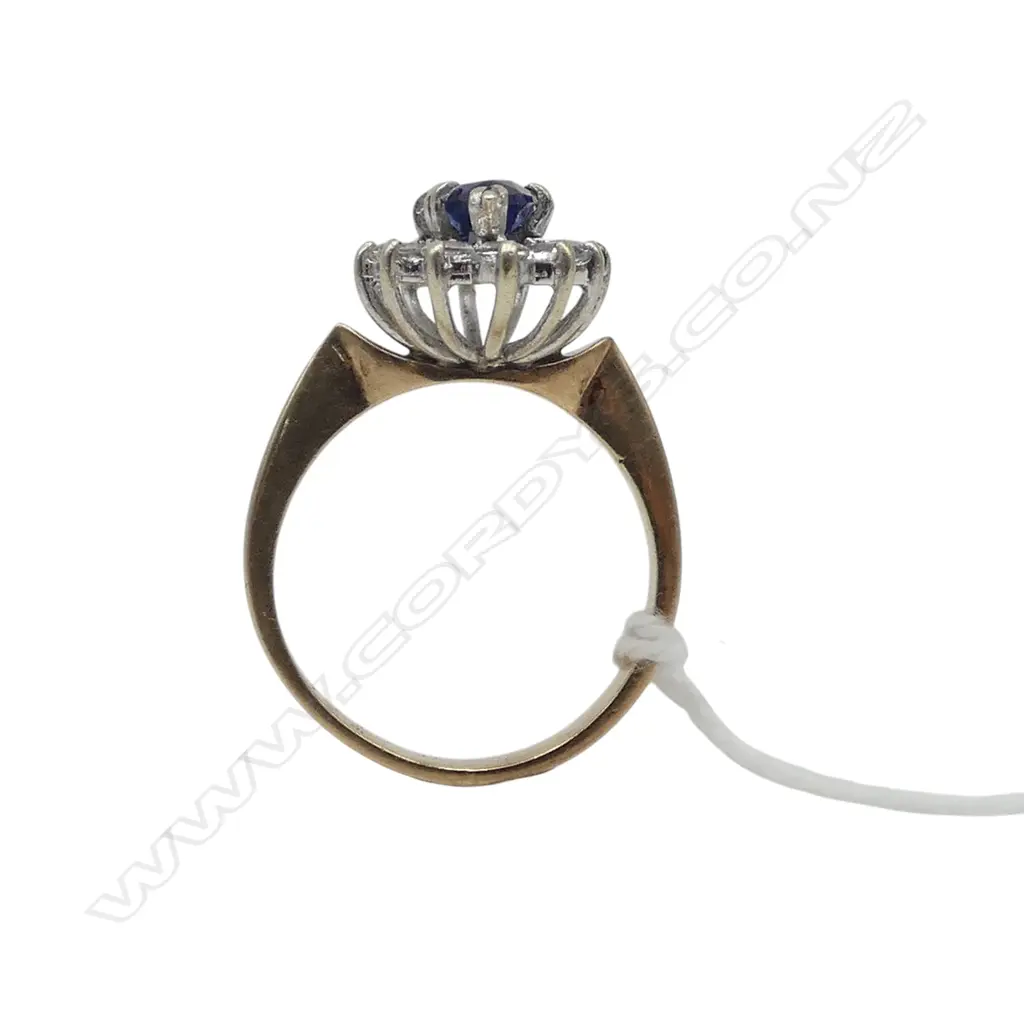 9CT SPINEL & SYN SAPPHIRE RING, 4.3gms SIZE M1/2 Image 1++