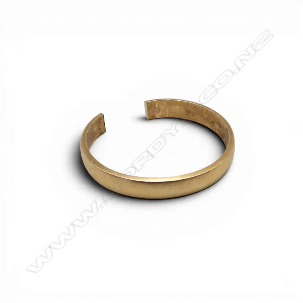 VINTAGE 18CT GOLD BAND cut & open 2.42gms Image 1++