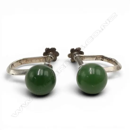 14CT WHITE GOLD AND POUNAMU SCREW EARRINGS 3.38gms