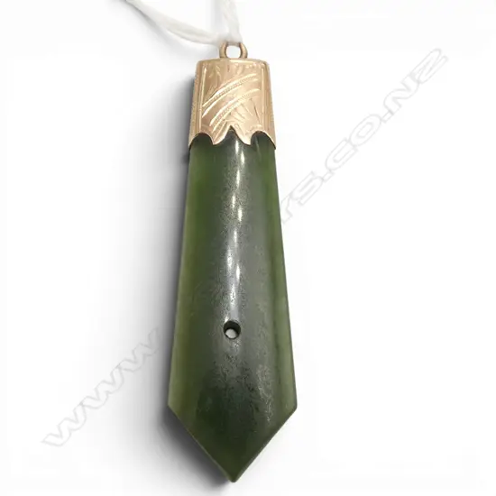 COLONIAL 9ct & POUNAMU PENDANT pierced hole evidence of missing attachment 4.56gms TW