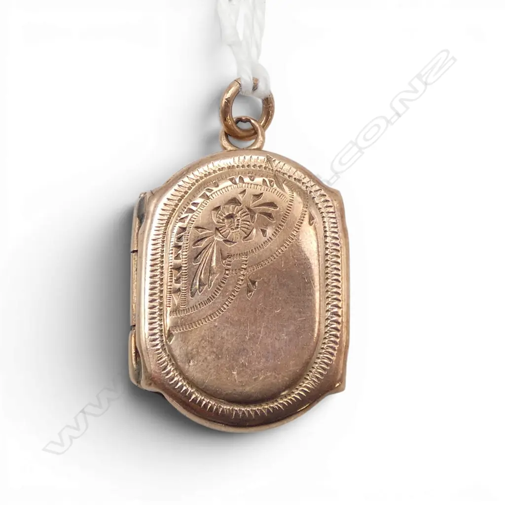 9CT LOCKET PENDANT 24x18mm 4gms Image 1++