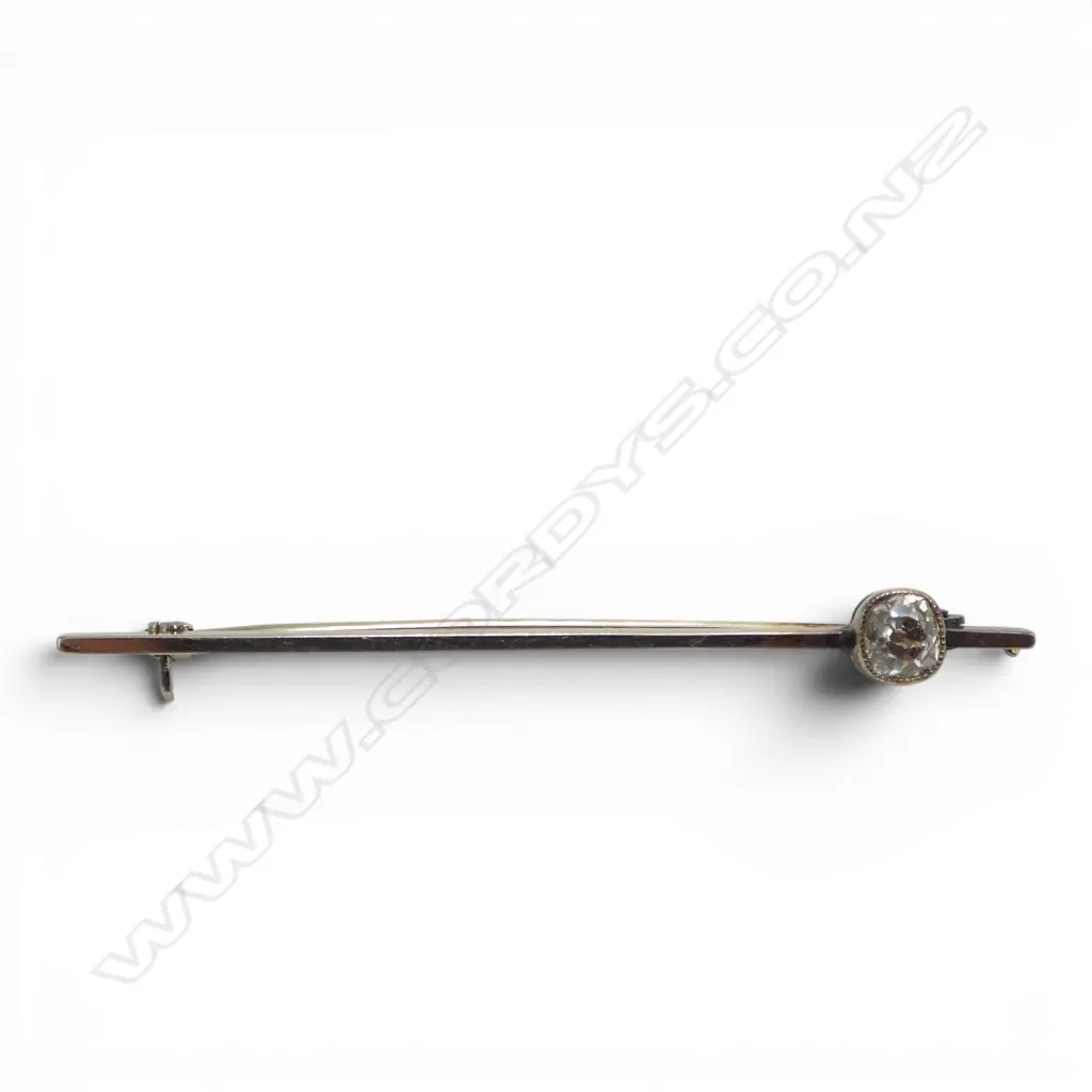 15CT WG DIAMOND BAR BROOCH W.60mm, 3.6gms Image 1++