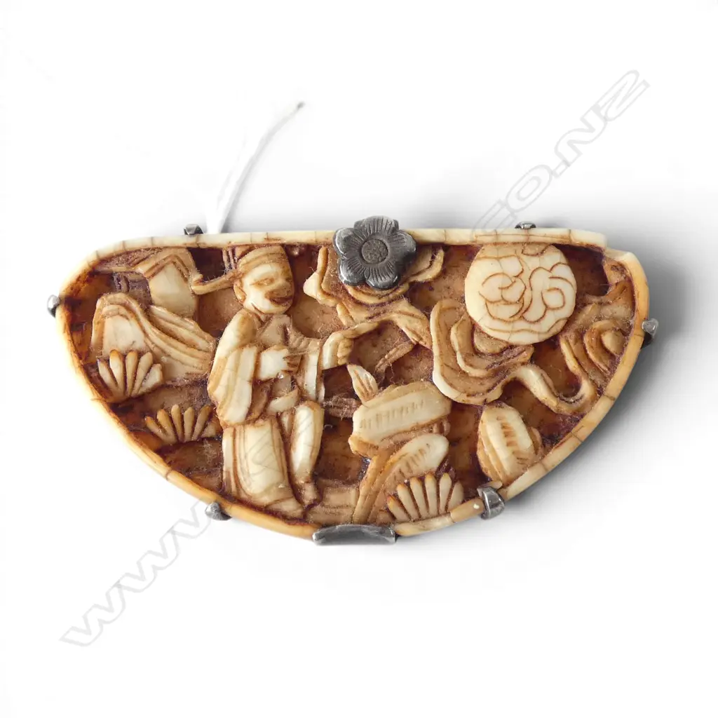 OLD CHINESE CARVED IVORY BROOCH w. chinese silver mount W.50mm Image 1++