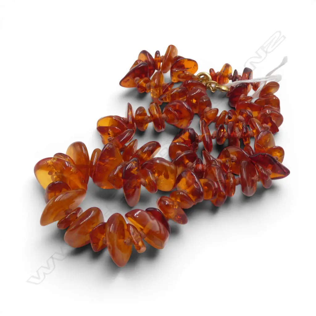 GRADUATING AMBER NUGGET NECKLACE  Image 1++