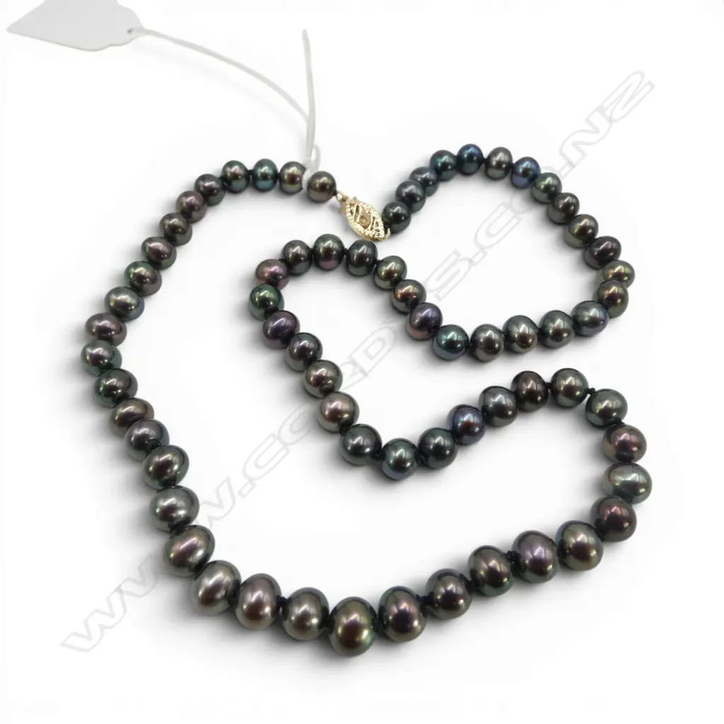 STRAND CULTURED FRESH WATER BLACK PEARLS w 10ct GOLD CLASP. L.440mm Image 1++