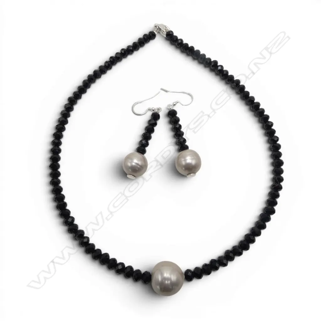 LARGE  single FAUX PEARL & FACETED small BLACK BEAD NECKLACE w SILVER CLASP. L.440mm + matching earrings Image 1++