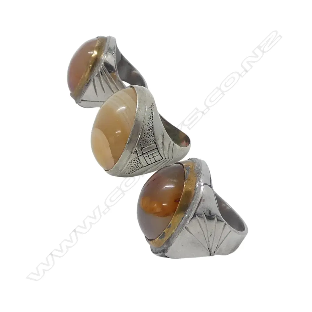   3 AGATE RINGS Image 1++