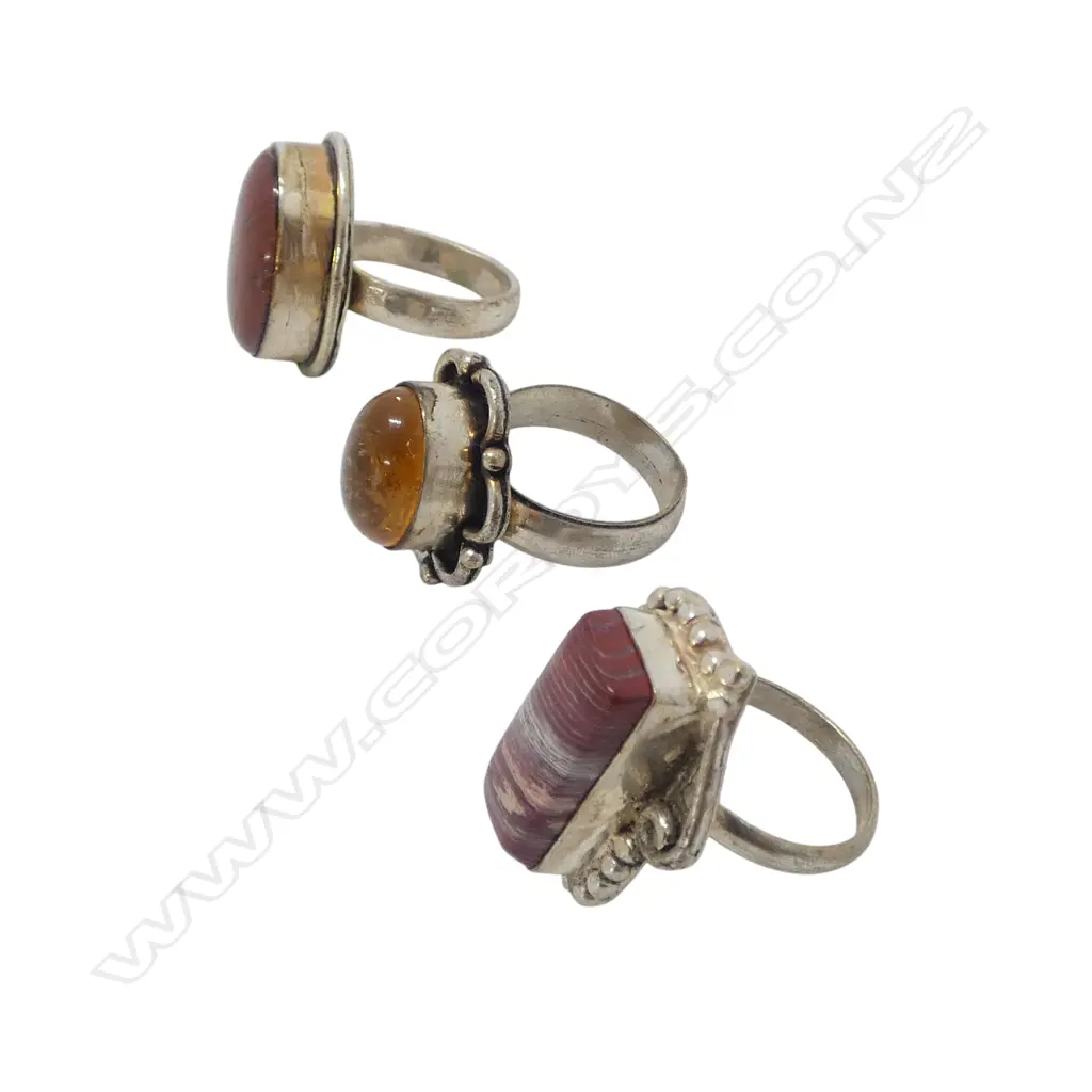   3 SEMI-PRECIOUS STONE RINGS Image 1++